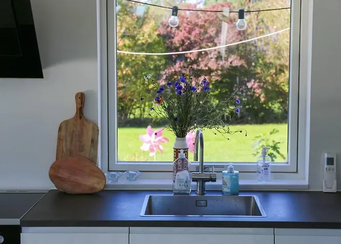 Nyaraló The Comfort Of Merges With Nature