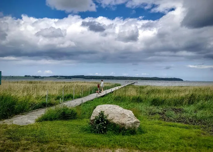 The Comfort Of Merges With Nature Nyaraló *