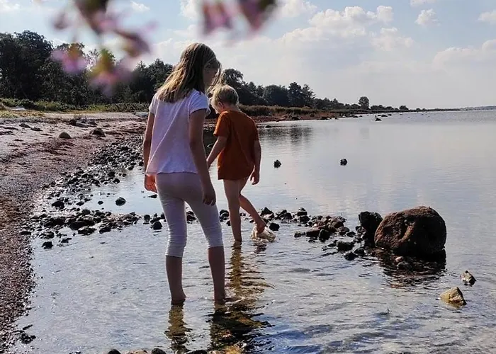 Nyaraló The Comfort Of Merges With Nature Holbæk